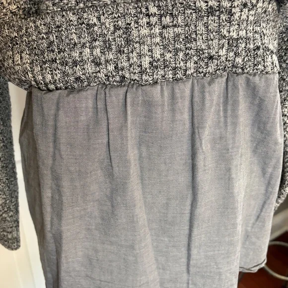 Banana Republic Cotton Blend Knit Sweater with Layered Hem - Picture 6 of 11